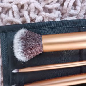 🆕 ORIGINAL IMPORTED REAL TECHNIQUES brush Set