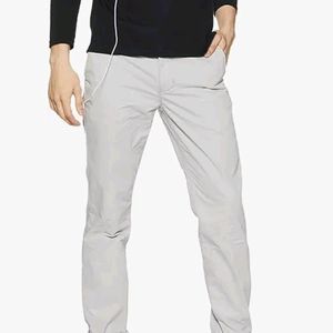 UrbanRanger Grey solid Slim Fit Casual Pant