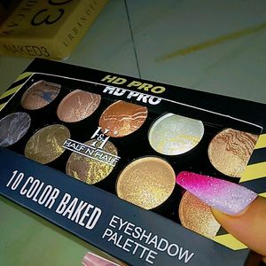 Eyeshadow Palate With 1 Ramndom Glitter Lipgloss