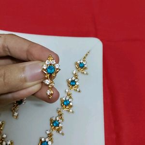 Gold Plated Blue Stone Necklace With Earrings