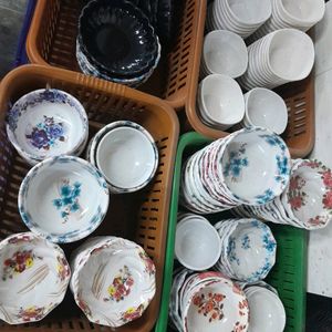 Crockery Set