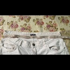 WHITE JEANS (DENIM) FROM FREAKINS