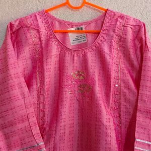 Sohan Bazar Chikankari Fabric Kurti Wow