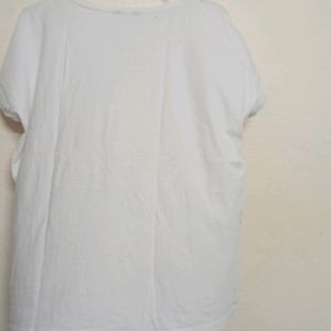 Women White Tshirt