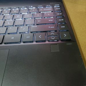 HP ENVY x360 [touchscreen] Ryzen 5 8GB Ram