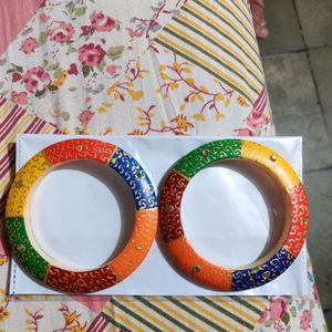 Colourful Laak Bangles