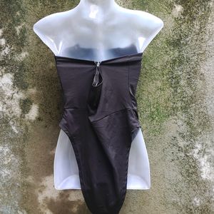 4U. SHEIN SEXY BODYSUIT