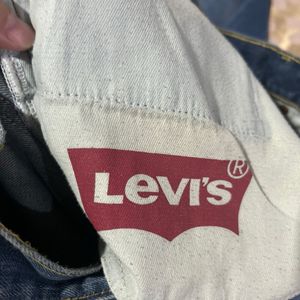 Levi’s Jeans Waist 32