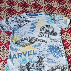 Grey Avengers T-shirt