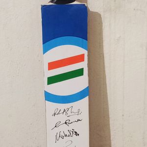 11 Player Autograph Bat