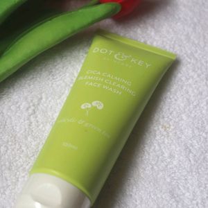 Dot And Key Cica Facewash