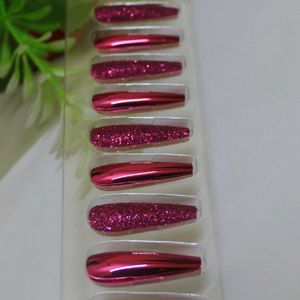 Beautiful Artificial Nails With Sticker