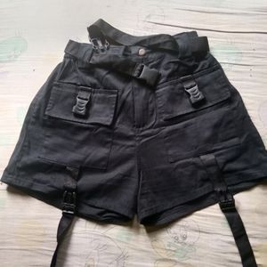 Short Cargo Pant