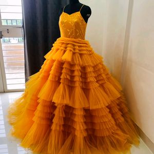 Designer Ruffle Gown 💛With Free HairAccessories😍