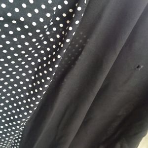 Half Black Plain & Half Polka Dot Stole ⚫⚪⚫