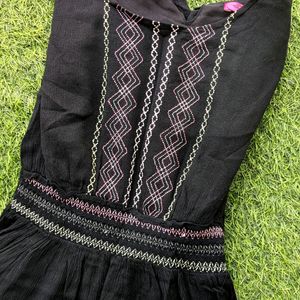 Black Dress Medium Size With Threaded Work