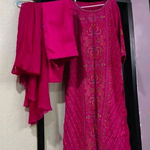 W Kurta Legging N Dupatta