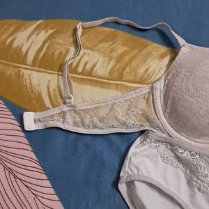 Combo Of Four Imported Fabric Bra N Panty