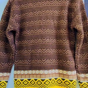 Beautiful YELLOW BROWN SWEATER