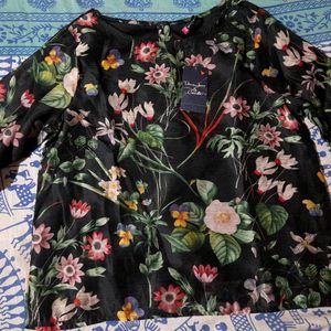 Black Floral print Baloon Sleeves Tunic