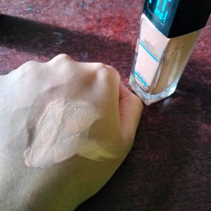 Brown.Tinted Moisturizer (Foundation) Fit Me 1+1