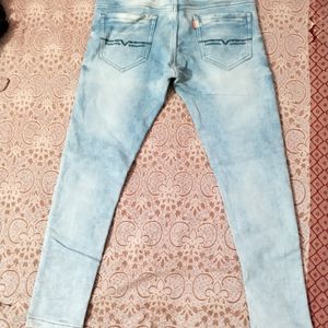 BLUE DENIMS