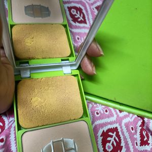 Sunisa Korean Foundation And Green Tea Compact