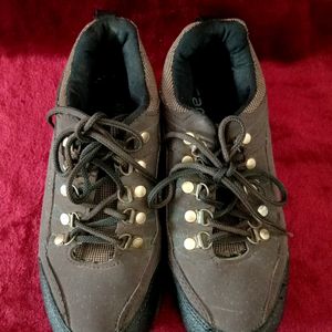 Outdoors Shoes For Men