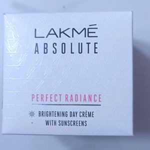 Lakme Absolute Radiance