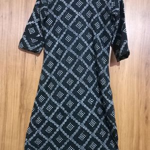 Women Black Straight Kurta Set