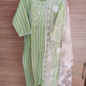 Pure Cotton Linen Embroidered Kurta Set