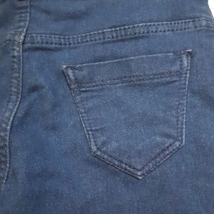 Blue Ladies Jeans With Perl On Top