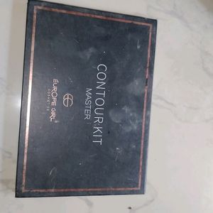 Europe Girl Contouring Palette