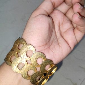 Golden bracelet party wear