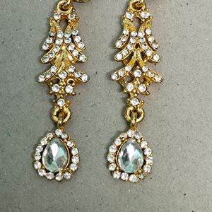 Long  Earing With white stones