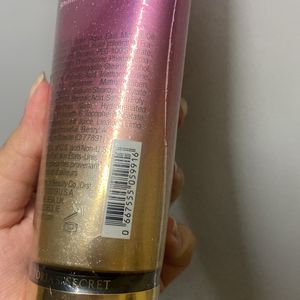 Sealed VS pure seduction shimmer lotion