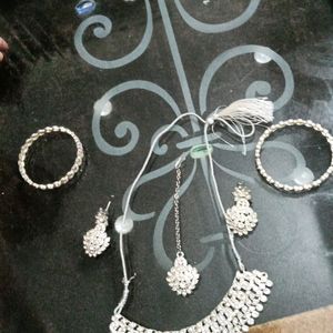 Jewellery Set With Bangles Tika