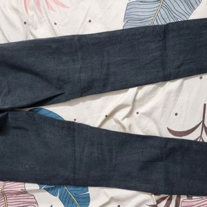 LEVIS Black Jeans