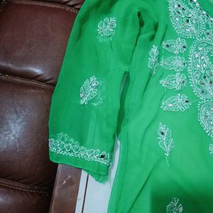 Chikankari Kurti💚