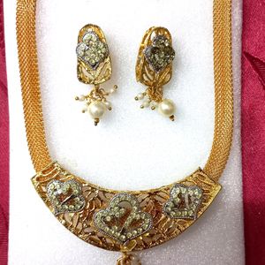 Ethnic Trendy Jewellery Set Gold