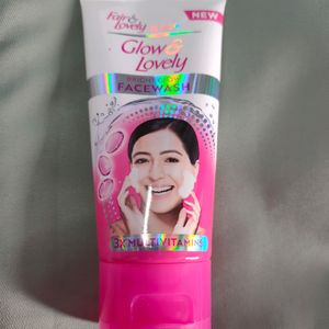 INSTANT GLOW FACE WASH