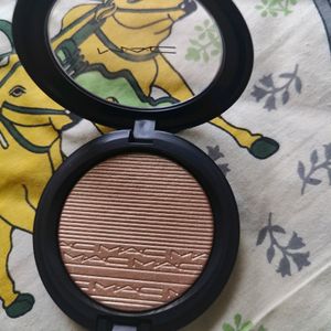 MAC Og Darling Highlighter - NEW