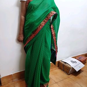 Women Georgette Saree With Blouse.