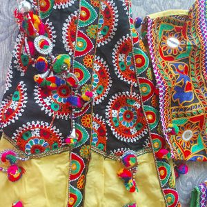 Garba Lenhga Blouse And Dupatta