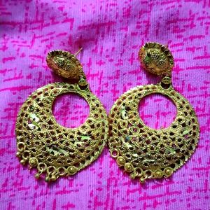 😍Stylish Golden Earrings For Women