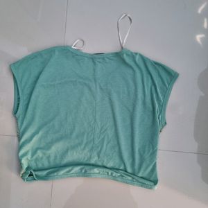 USED Women Top Forever 21