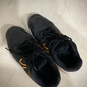 Black Sports Shoes