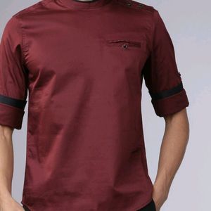 Highlander Men Maroon Slim Fit Solid Casual Shirt