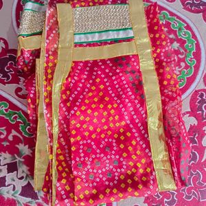 Dupatta from women