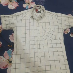 White Shirt With Lining